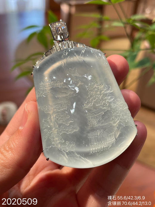 2020509，玻璃山水牌吊坠。具体价格微信咨询 商品图1