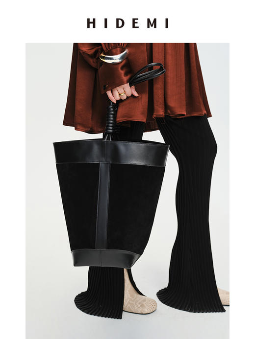 HIDEMI 麂皮水桶包中号 棕色/黑色/普鲁士蓝 商品图3