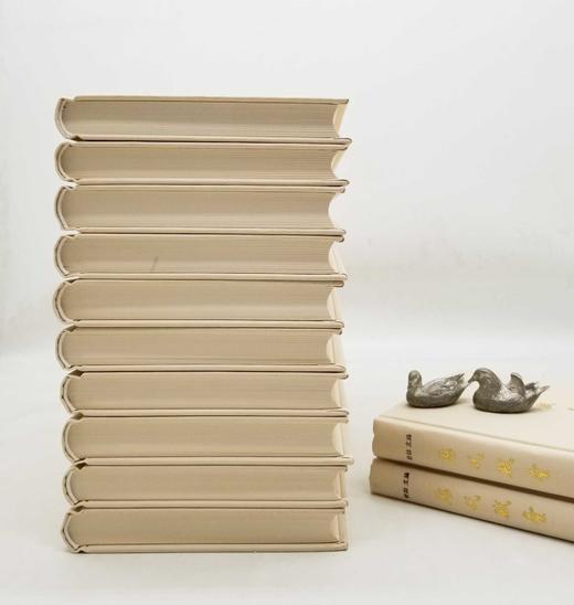 《历代赋汇校订本》，16开精装，全12册，凤凰出版社2018年版一版一印，定价1800，售480元。 商品图3