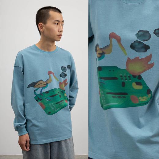 CryingCenter 鸟啄着火的电子板有趣插画灰蓝长袖tee 哭喊中心 商品图3