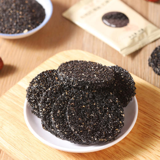 杞冠臻选 | 桃李不言·有机红枣黑芝麻饼118g  （独立小包装）   配料：有机黑芝麻、有机麦芽糖、有机红枣、有机鸡蛋 商品图3