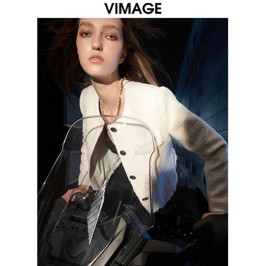  VIMAGE纬漫纪秋季新款时尚气质小香风短外套V1803428 商品图2