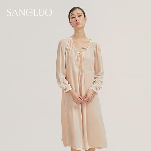 SANGLUO桑蚕丝丝绒睡裙长袖轻保暖宽松起居服春可外穿连衣裙 商品图4