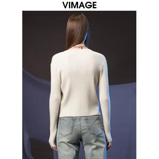 VIMAGE纬漫纪秋季新款时尚简约修身显瘦针织衫V1801407 商品图4