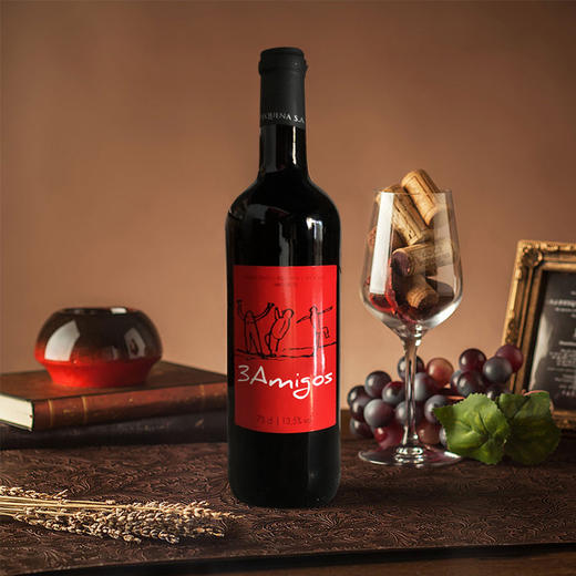 华喜好酒 三个朋友半干红葡萄酒 750ml 商品图2