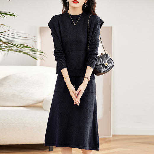 HR WM78879秋装气质毛衣搭配裙子两件套装 商品图3