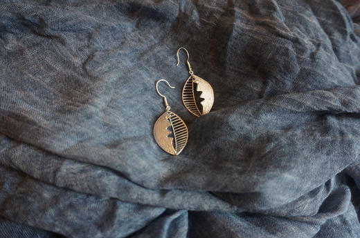 「毕加索」苗银花丝耳环 商品图0