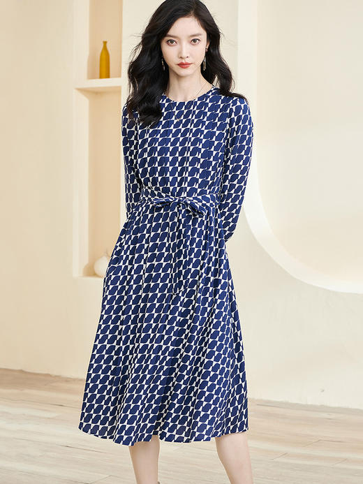 剩S 米思阳2024秋季新款时尚印花宽松长袖大摆裙系带中长款连衣裙2914 商品图2