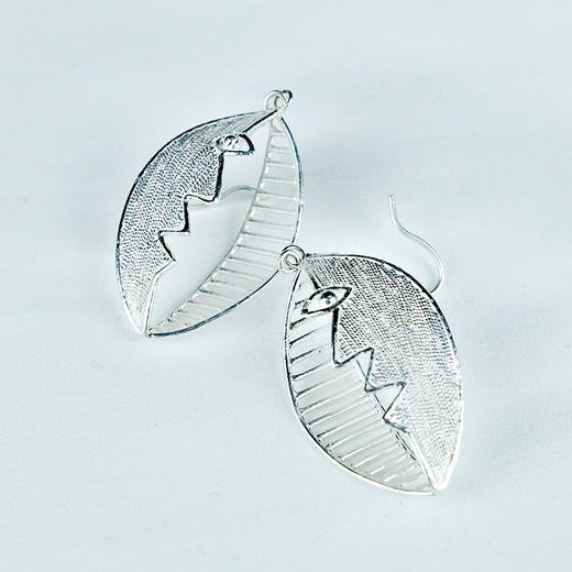 「毕加索」苗银花丝耳环 商品图1