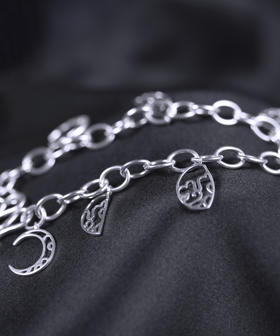 「月」云南925银手链