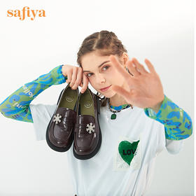 Safiya/索菲娅 2022秋季新款小众感复古学院风雪花饰扣乐福鞋 SF23112019