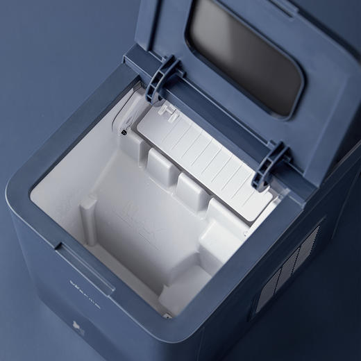 【小程序】小熊制冰机 ZBJ-B01W1 深蓝色 量杯+冰铲 商品图10