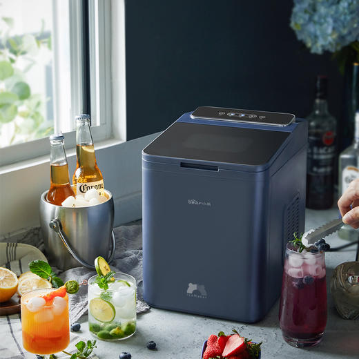 【小程序】小熊制冰机 ZBJ-B01W1 深蓝色 量杯+冰铲 商品图0