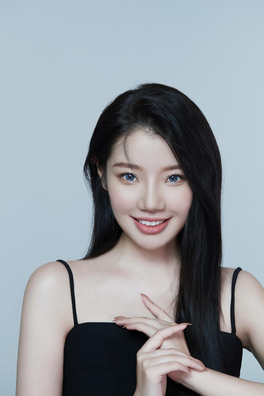 坚果力NUTNUTLOOK做自己 14.5mm半年抛中大直径高光美瞳隐形眼镜 白狮旗下自营品牌赠送伴侣盒 半年抛2片 商品图3