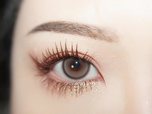 坚果力NUTNUTLOOK坚韧泪光 14.5mm中大直径高光美瞳隐形眼镜 白狮旗下自营品牌赠送伴侣盒 半年抛2片 商品图2