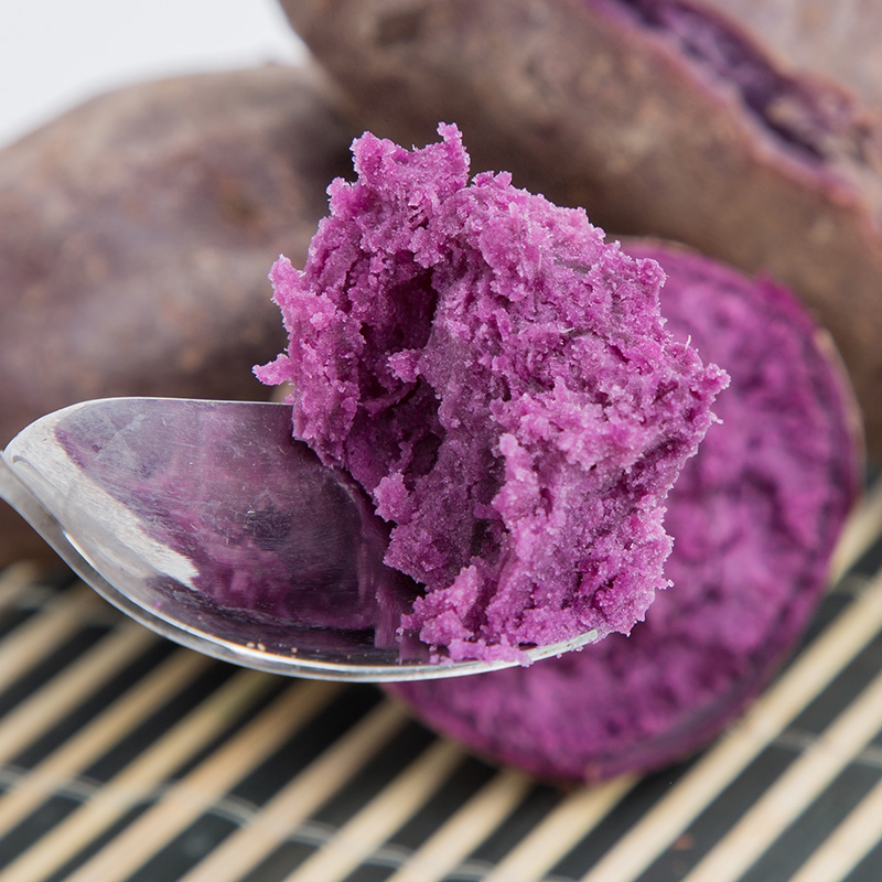 湖北紫罗兰紫薯，产地直发，香甜粉糯，紫色的果肉，满满都是花青素，营养丰富，口感细腻