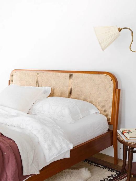 【清仓折扣】伽罗 JALO 藤网款北欧MCM风格樱桃木木床(M03) 商品图1