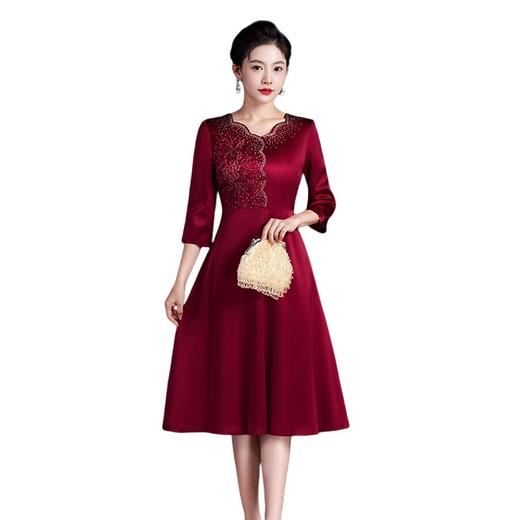 WD-WT22165酒红旗袍礼服裙宴会气质醋酸缎婚宴秋款喜婆婆遮肚子婚宴装小个子 商品图2