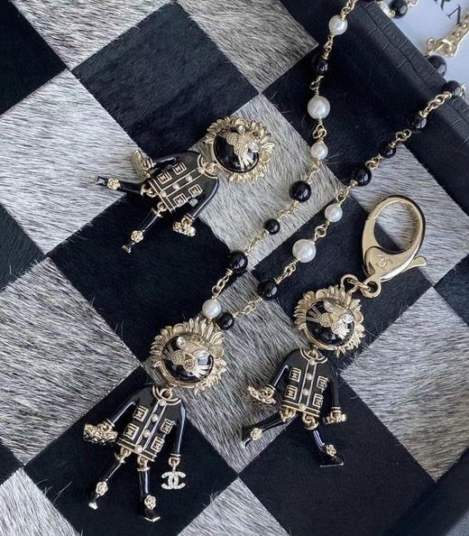 狮子吊坠 珍珠长款项链 商品图13