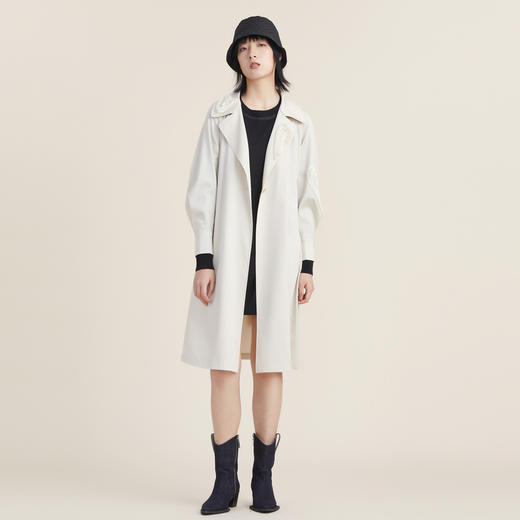 谜底2022秋新款爱心立体绣花职场风衣中长款外套女223ME1057 商品图0