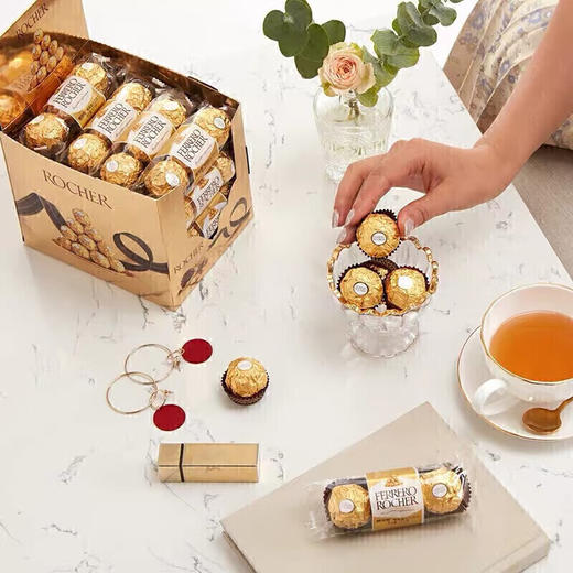 费列罗(FERRERO)榛果威化糖果巧克力48粒礼盒装600g 商品图2