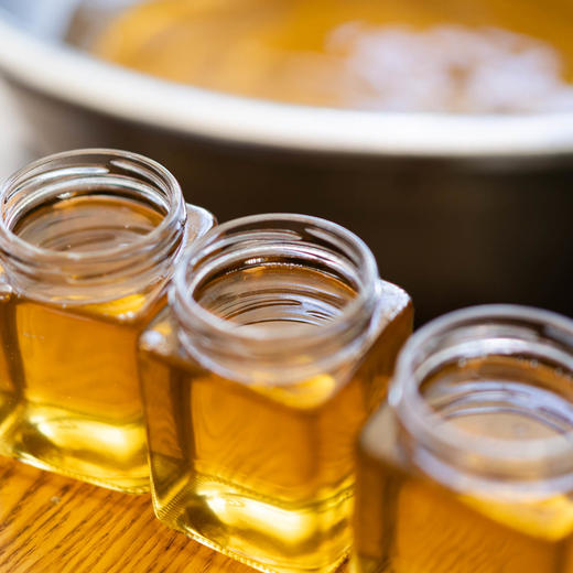 【积分兑换】黑猪油| 黑猪肉制作的猪大油，自己养殖的黑猪，可以炒菜使用，制作猪油拌面，猪油拌饭，300g/瓶，想要猪油凝固可冷藏保存 商品图1