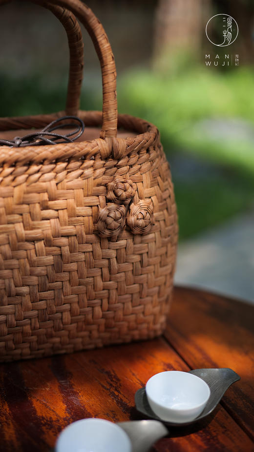 贴玫瑰鼓型葡萄藤编包 商品图1