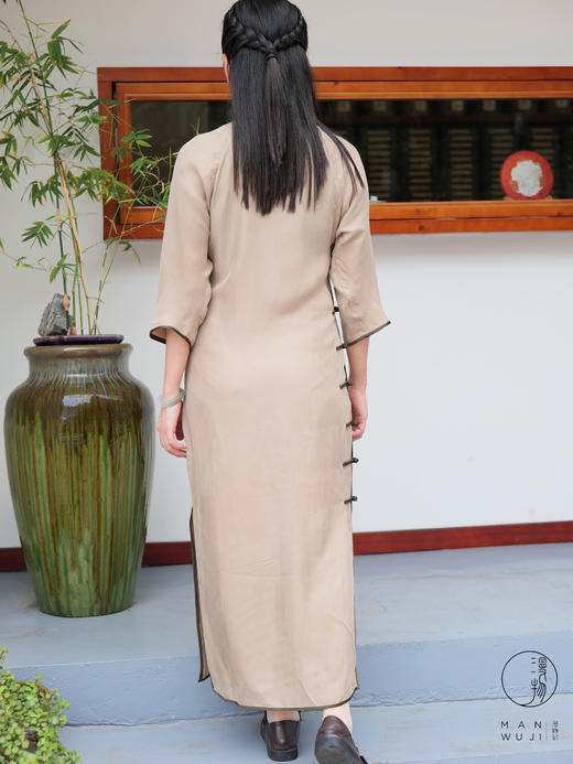 铜氨丝【縑 緗】包边连肩袖旗袍 商品图4