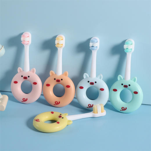 【母婴用品】新款 网红卡通甜甜圈猪鼻图案软毛0-10岁婴幼儿牙刷 儿童软毛牙刷 商品图1