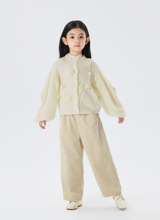 JNBY  22年秋款  花朵元素短款开襟毛衫  1M9311570 商品图8