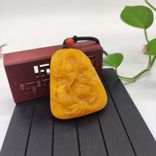 蜜蜡龙牌吊坠 商品图1