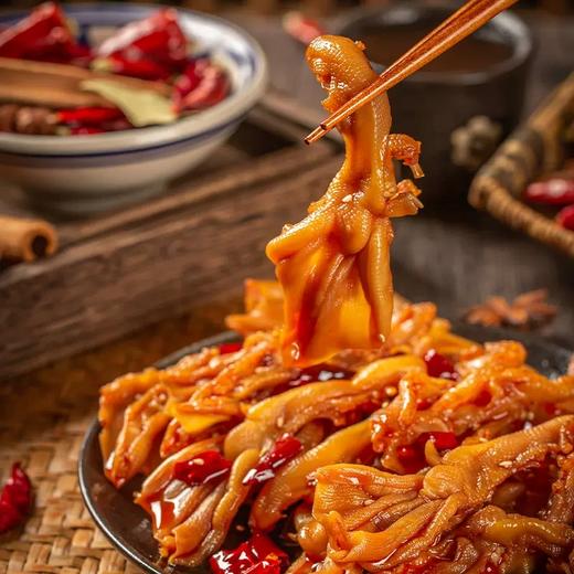 【严选】念一哈去骨椒麻鸡280g*1袋+念一哈麻辣鸭掌250g*1袋+洪湖渔家泡椒鱼皮150g*1袋 商品图6