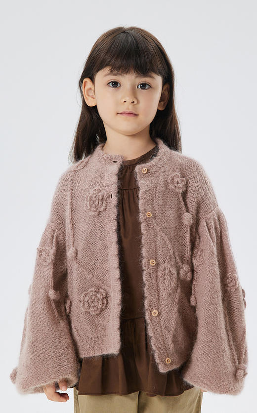 JNBY  22年秋款  花朵元素短款开襟毛衫  1M9311570 商品图3