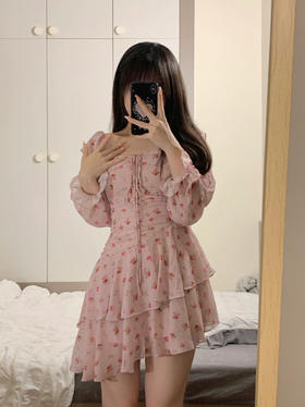 谁说粉色碎花只能走温柔风~辣妹来袭❤