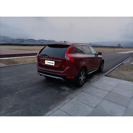 沃尔沃 XC60 T5 舒适版 【长租-北京】 商品图3