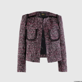 木耳边装饰外套