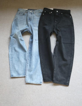 简单粗暴的 哈！女段 老美AG的 廓筒 萝卜型 高腰 牛仔裤 2色入