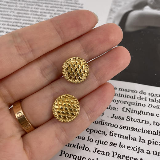 北京仓｜Gigi Paris-Chanel-菱格纹 中古纽扣 耳钉［法国设计师］ 商品图1