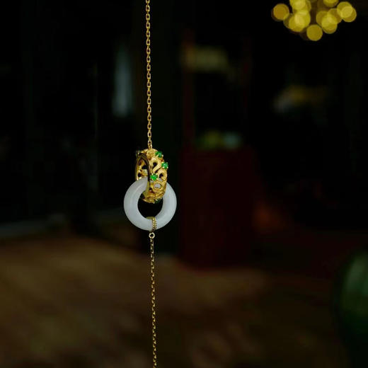 龢盒原创 半城烟云半城锦——白玉双环18k金镶翠锁骨链 商品图2