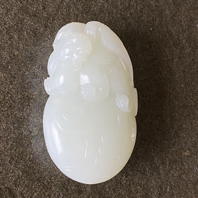 和田玉（白玉）籽料挂件--飞兽112.03g