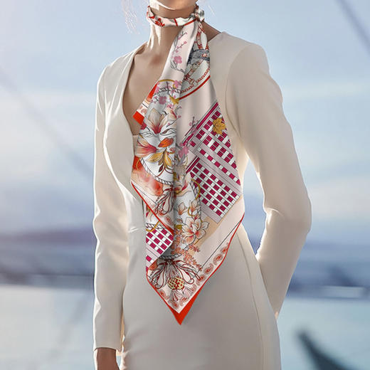 70周年校庆系列-真丝大方巾 商品图3