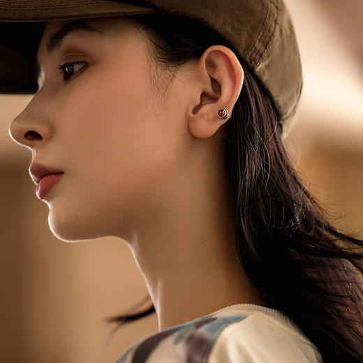 马登女装 vintage摩根银币耳钉S925纯银石榴石绿松石简约复古耳饰 商品图4