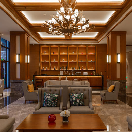 双11返场！2晚/3晚【长白山鲁能胜地瑞士酒店度假村】元旦/寒假/春节可用！享接送机、鲁能度假区滑雪权益、娱雪权益、温泉、UTV体验、YOYO鹿苑等，冬季玩雪推荐！~ 商品图9