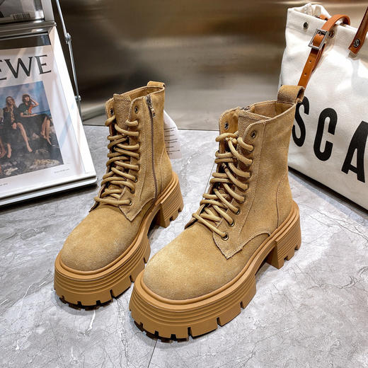 【服饰鞋包】Luji小个子厚底马丁靴女鞋2022年秋季新款英伦风短筒大黄靴潮 商品图1