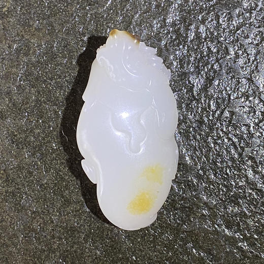 和田玉（白玉）籽料挂件--一刘海戏金蟾76.45g 商品图3