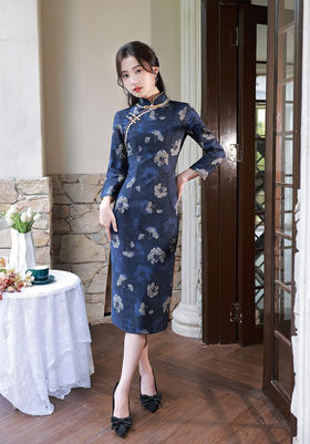 秋季新款，长袖单层棉麻复古深色日常花边旗袍XL-899