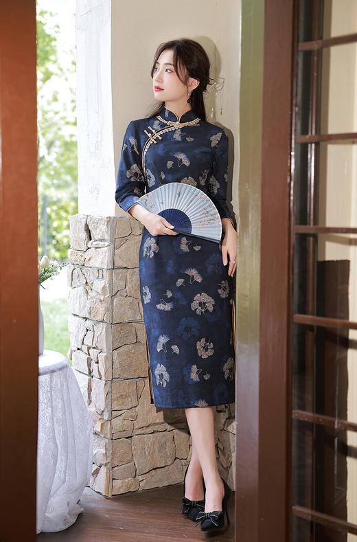 秋季新款，长袖单层棉麻复古深色日常花边旗袍XL-899 商品图3