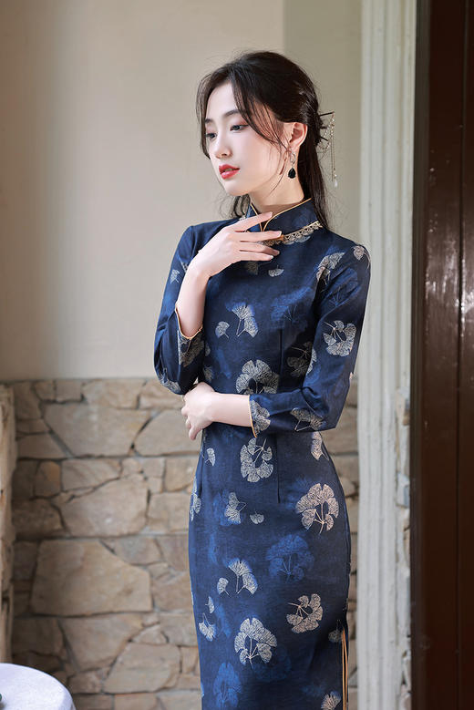 秋季新款，长袖单层棉麻复古深色日常花边旗袍XL-899 商品图1