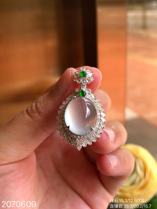 2070609，玻璃蛋面吊坠，82999 商品图1