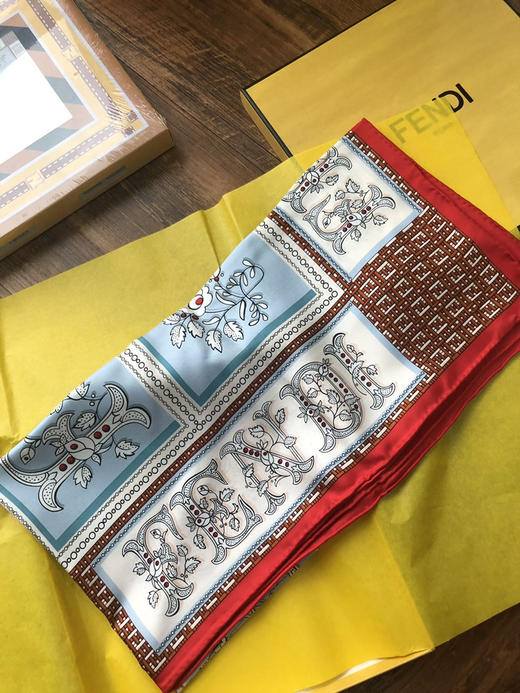 丝巾 红边 蓝边 自己备注 商品图3